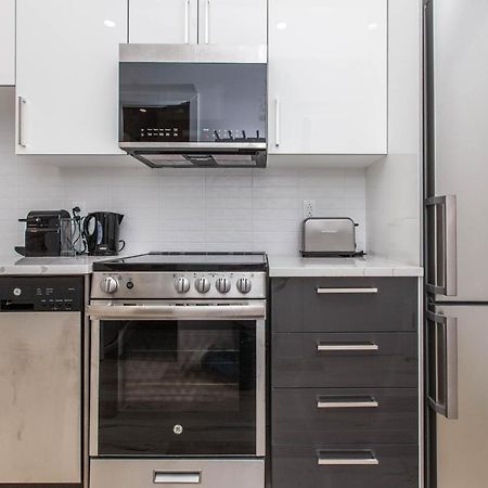 Lofts Du Parc Lahaie Montreal Bagian luar foto