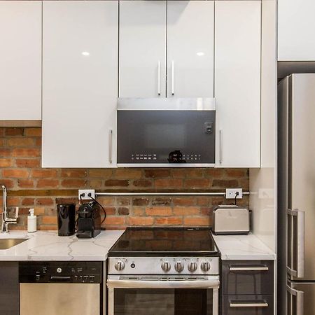 Lofts Du Parc Lahaie Montreal Bagian luar foto