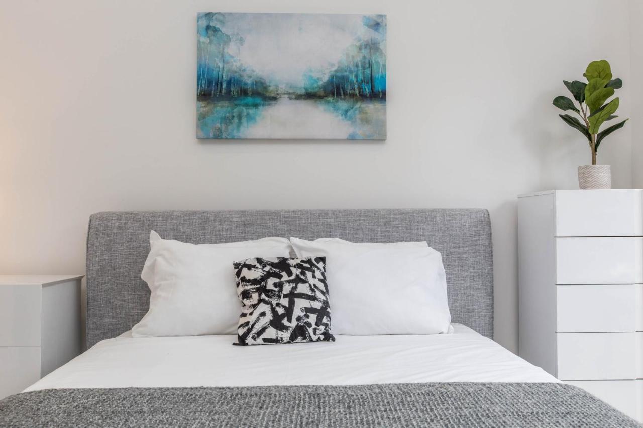 Lofts Du Parc Lahaie Montreal Bagian luar foto