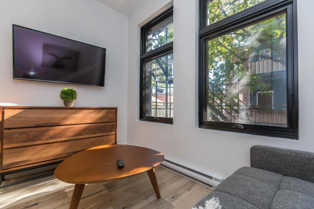 Lofts Du Parc Lahaie Montreal Bagian luar foto