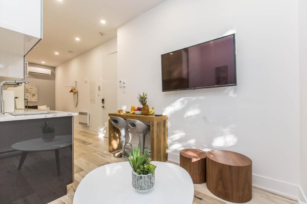 Lofts Du Parc Lahaie Montreal Bagian luar foto