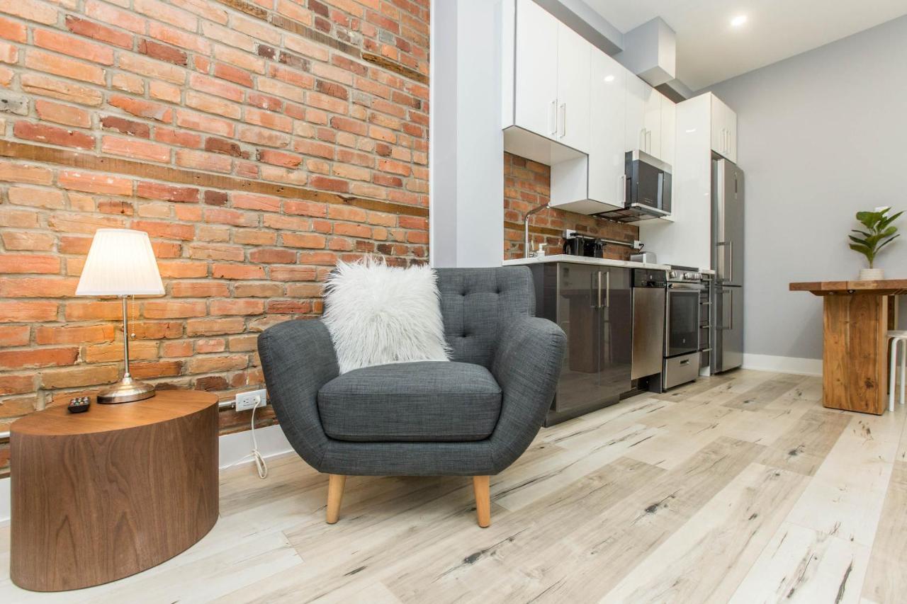 Lofts Du Parc Lahaie Montreal Bagian luar foto