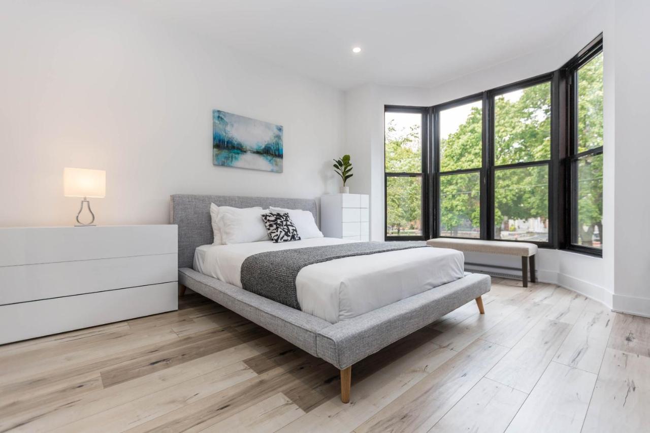 Lofts Du Parc Lahaie Montreal Bagian luar foto