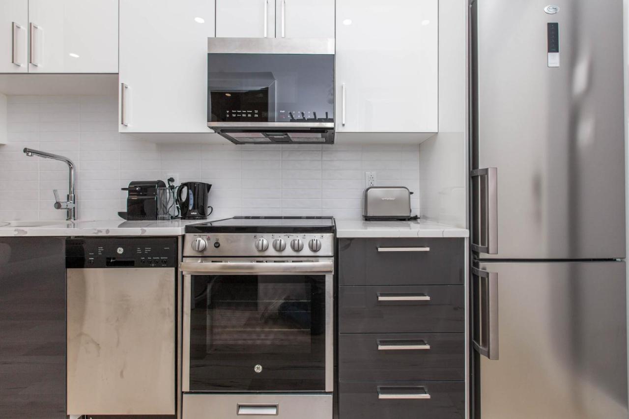 Lofts Du Parc Lahaie Montreal Bagian luar foto