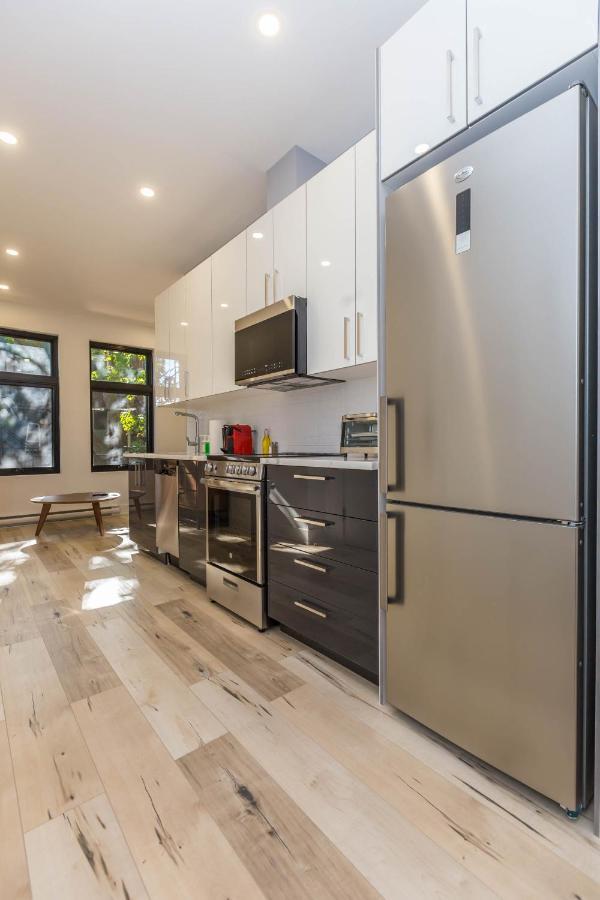 Lofts Du Parc Lahaie Montreal Bagian luar foto