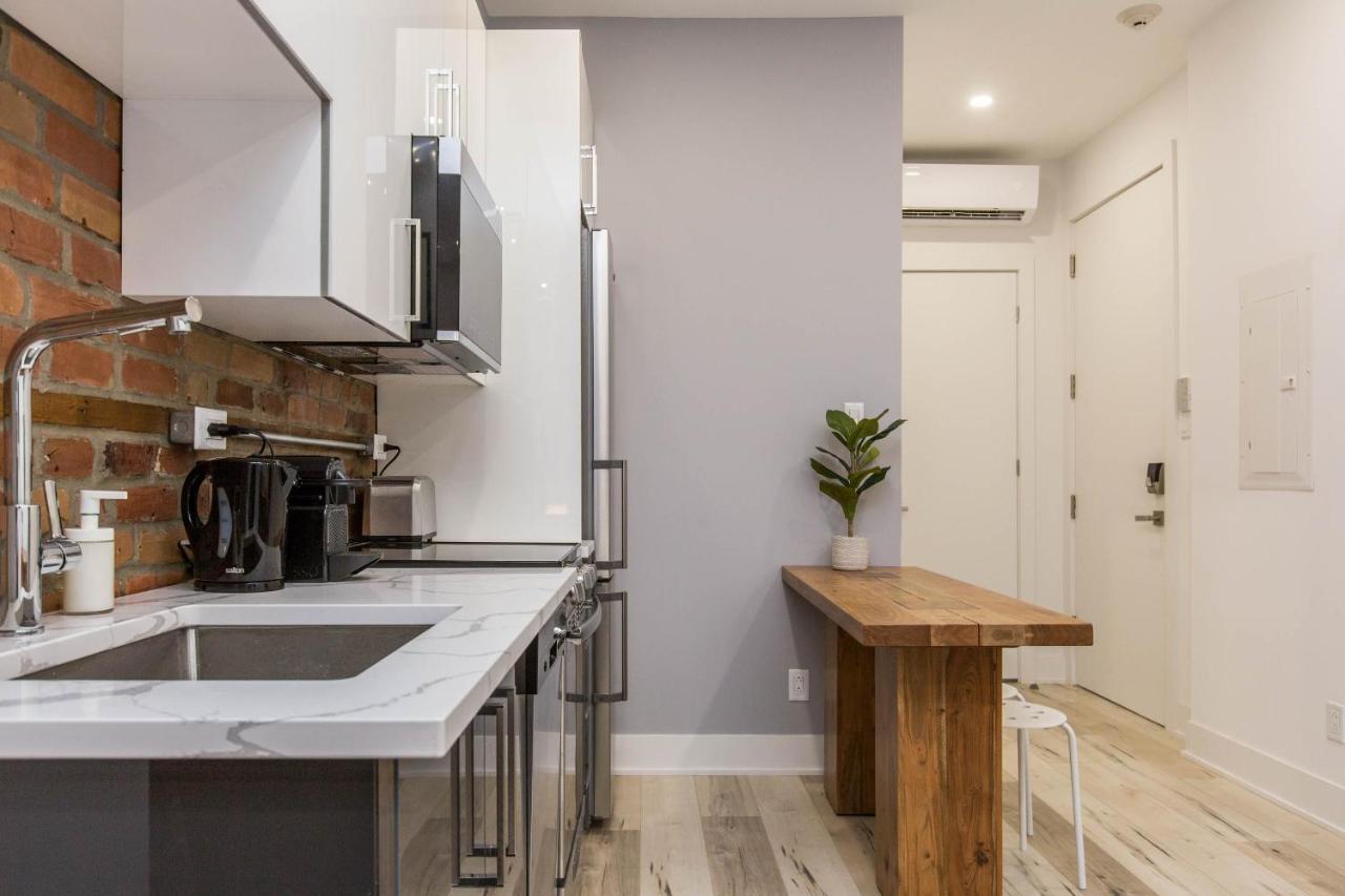 Lofts Du Parc Lahaie Montreal Bagian luar foto
