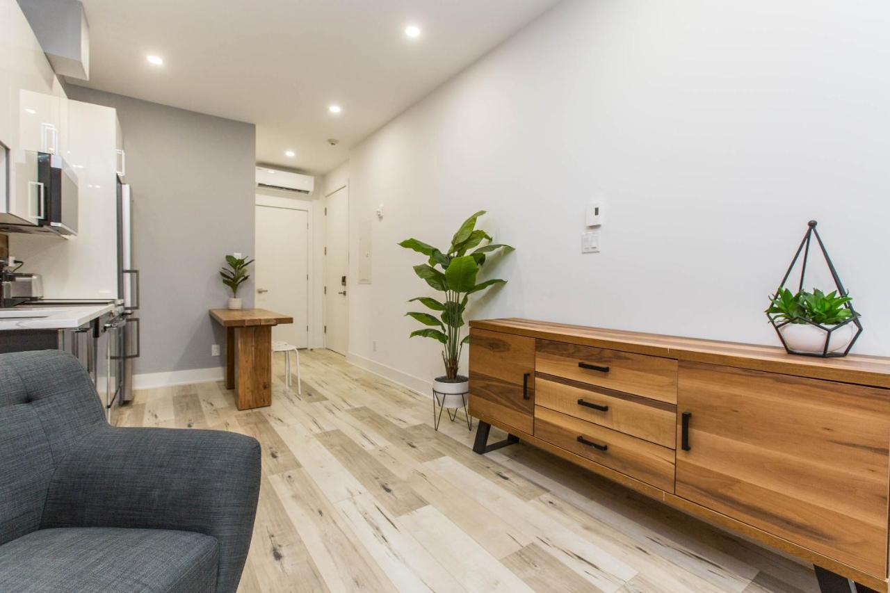 Lofts Du Parc Lahaie Montreal Bagian luar foto